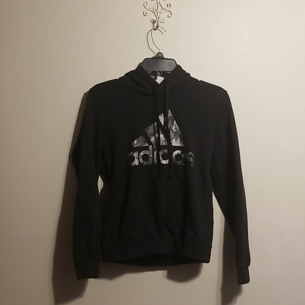 Adidas Sweatshirt